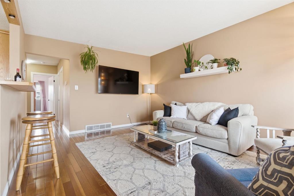 6605 Huntridge Hill NE