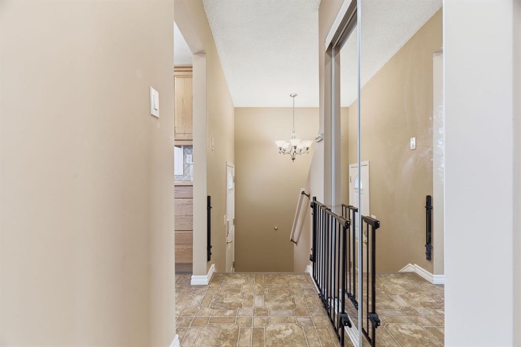 6605 Huntridge Hill NE