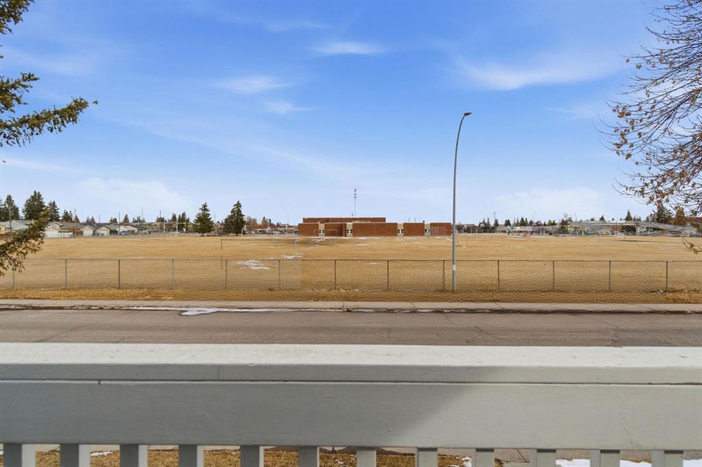 6605 Huntridge Hill NE