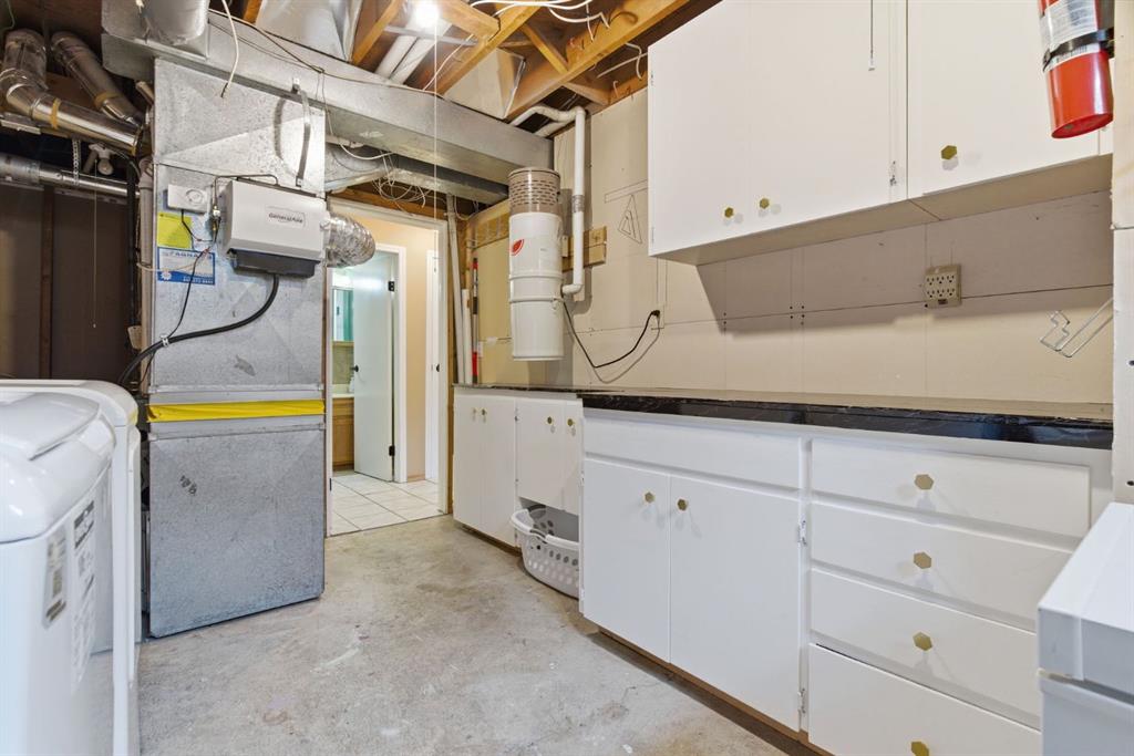 6605 Huntridge Hill NE