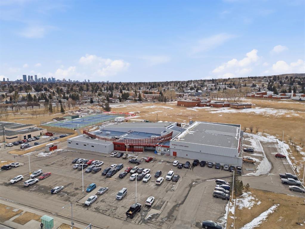 6605 Huntridge Hill NE