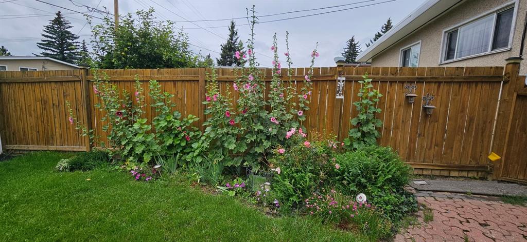 6605 Huntridge Hill NE