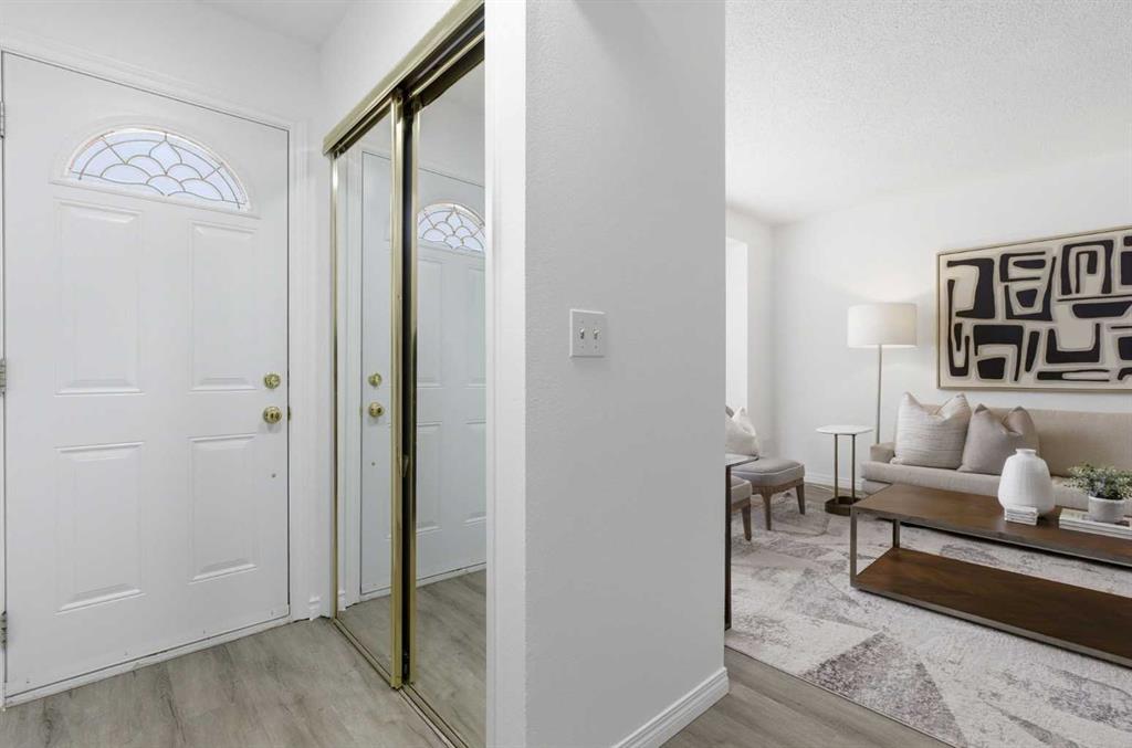 123 Queensland Drive SE Unit: 60