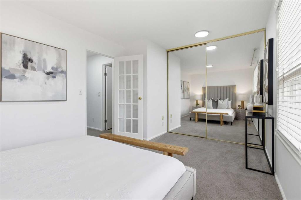 123 Queensland Drive SE Unit: 60