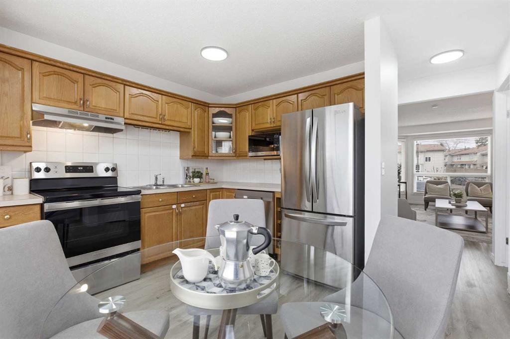 123 Queensland Drive SE Unit: 60