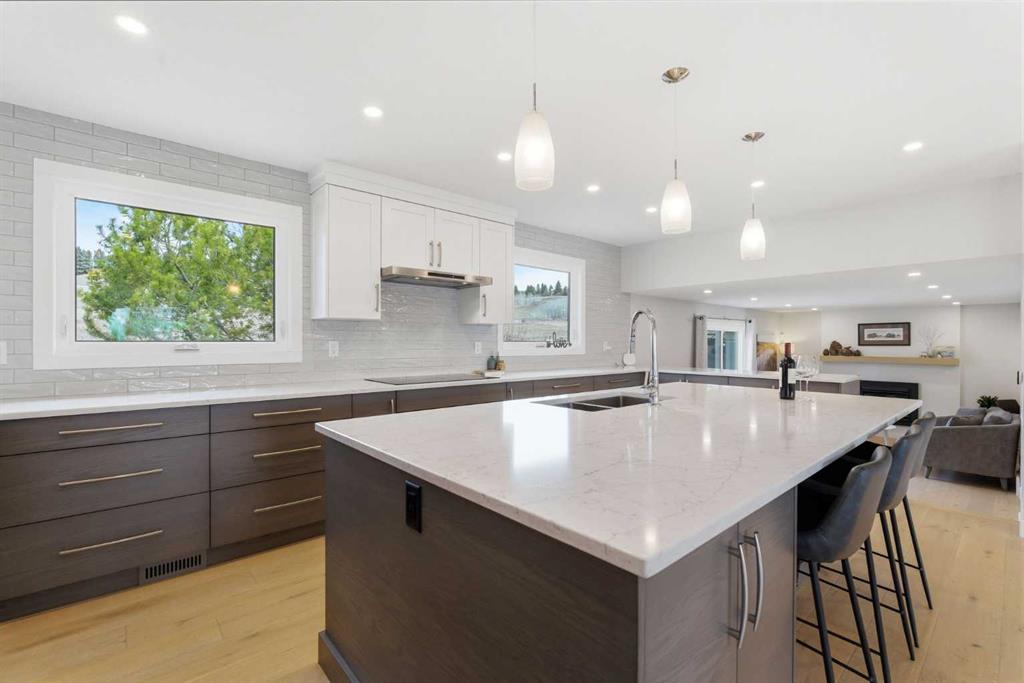 832 Edgemont Road NW