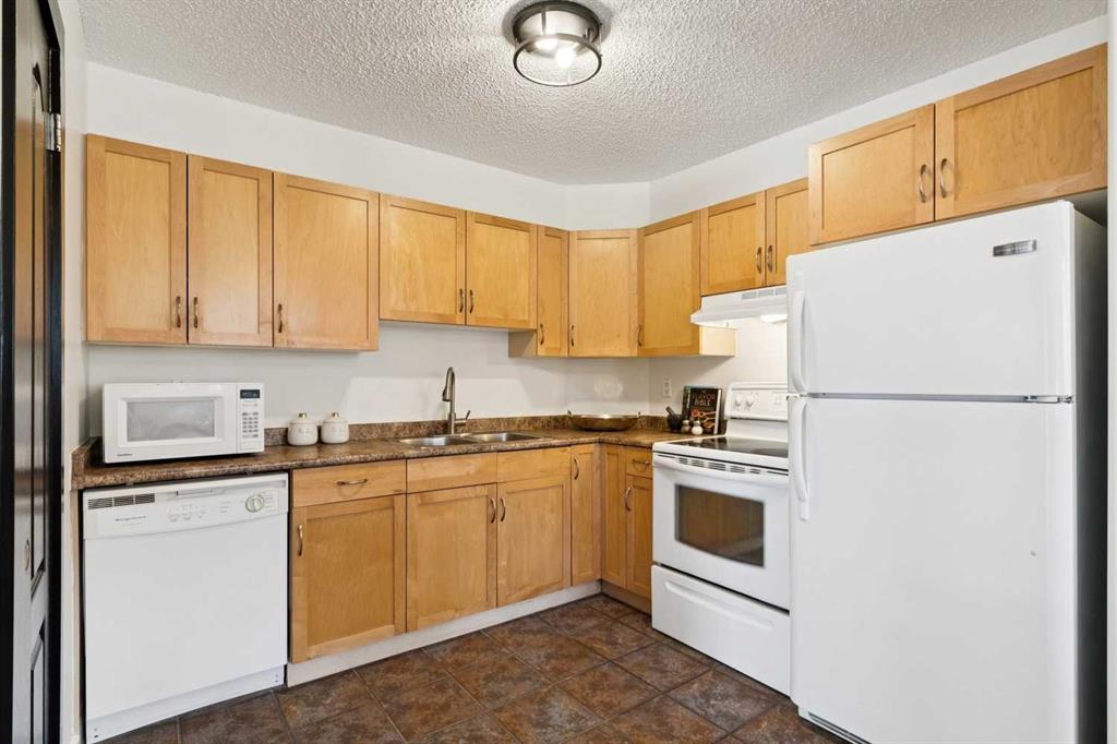 1939 33 Street SW Unit: 3