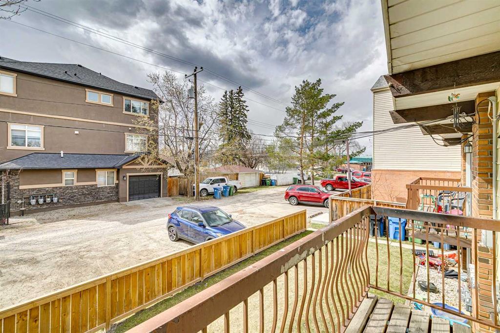 1939 33 Street SW Unit: 3
