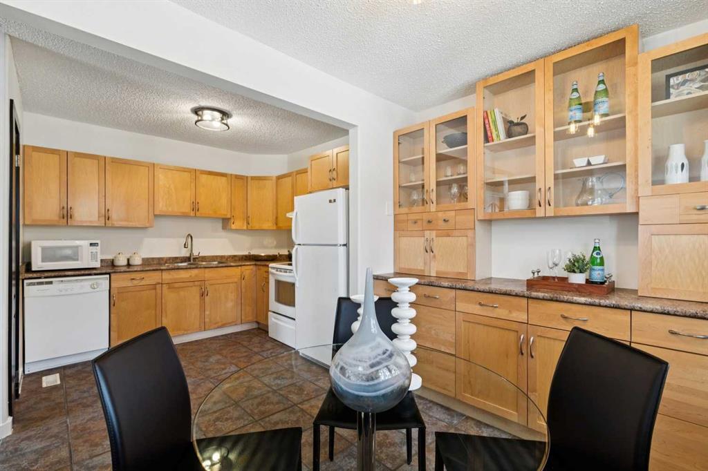 1939 33 Street SW Unit: 3