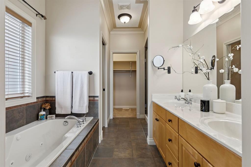 40 Sunset Close