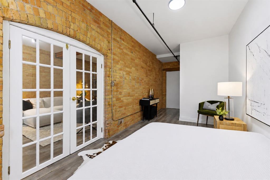 220 11 Avenue SE Unit: 222