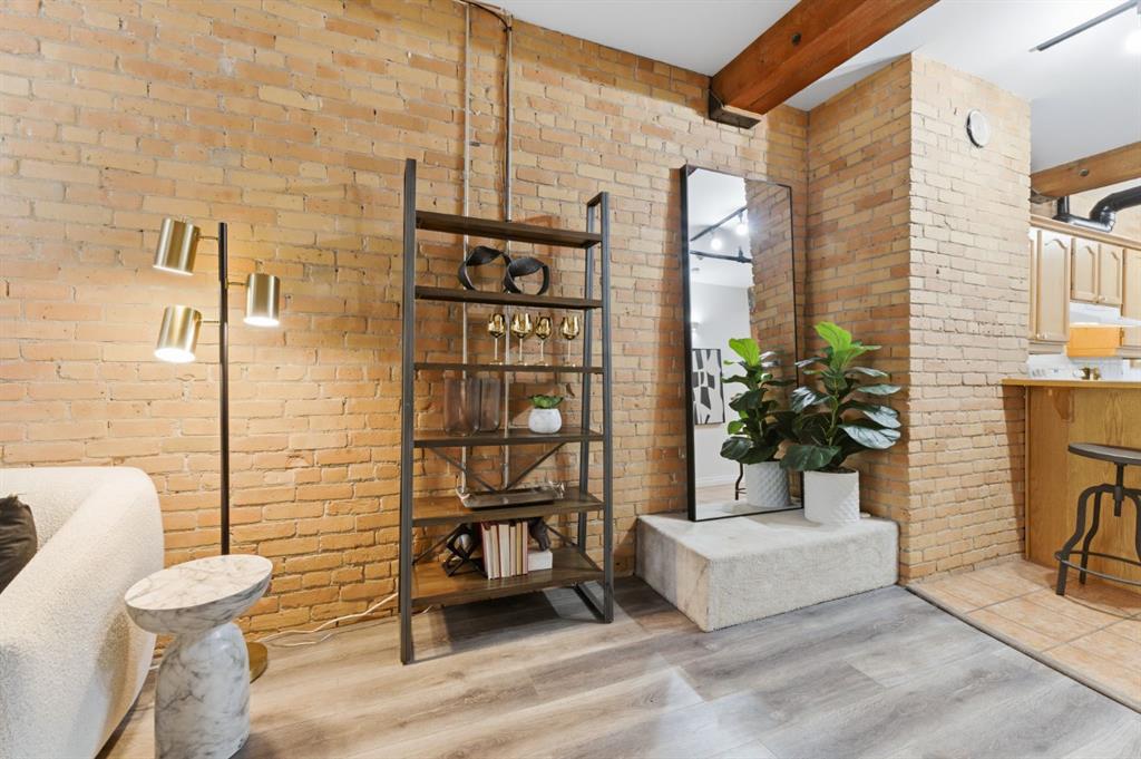 220 11 Avenue SE Unit: 222