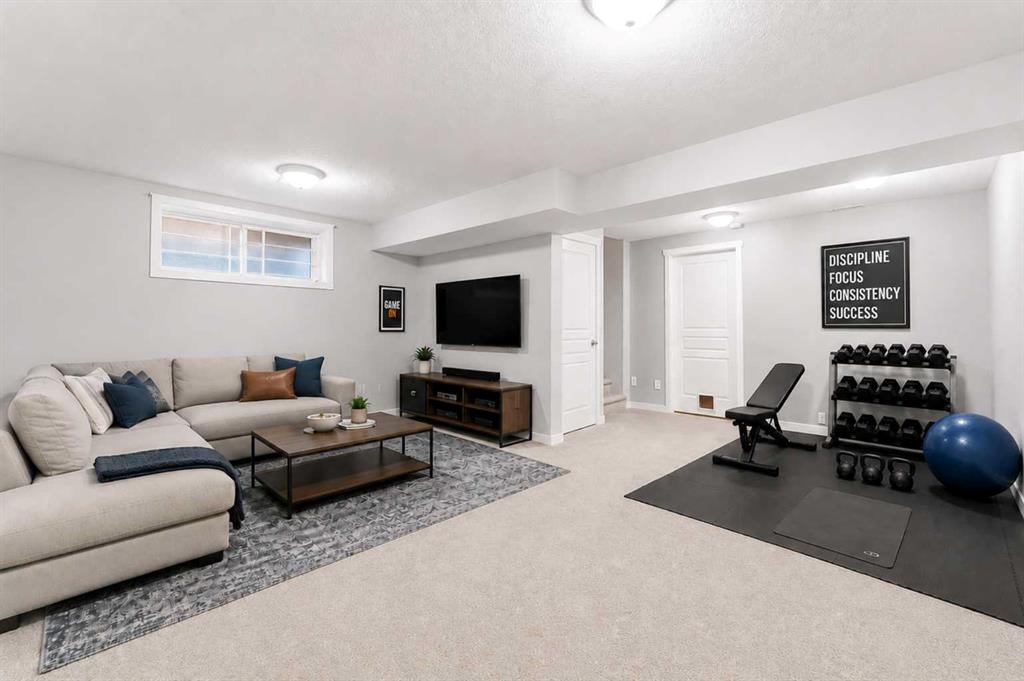 394 Copperpond Boulevard SE
