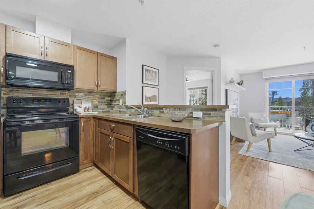 115 Prestwick Villas SE Unit: 2223