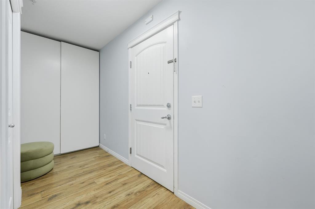 115 Prestwick Villas SE Unit: 2223