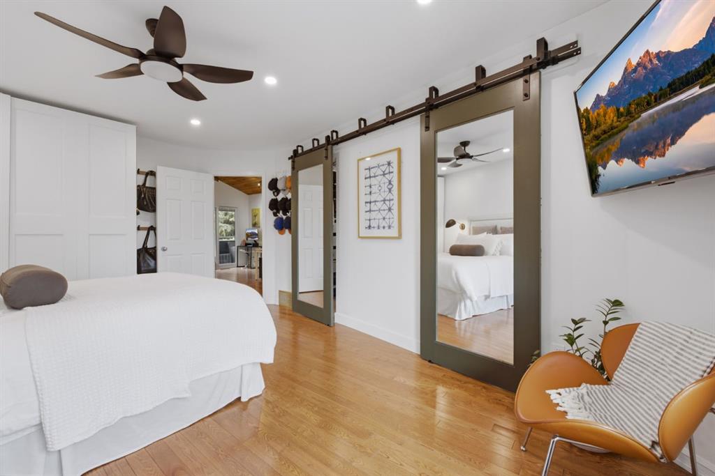 4037 42 Street NW Unit: 240