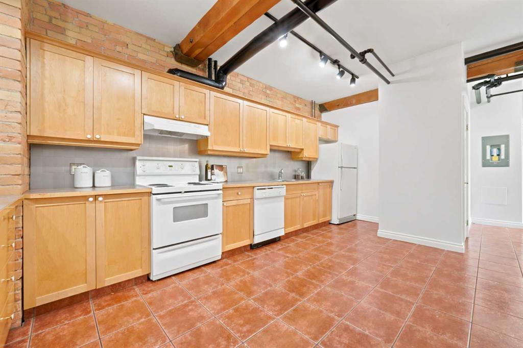 220 11 Avenue SE Unit: 317
