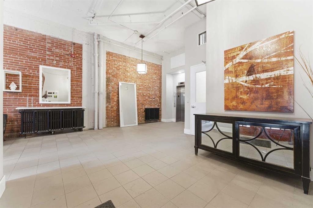 220 11 Avenue SE Unit: 317