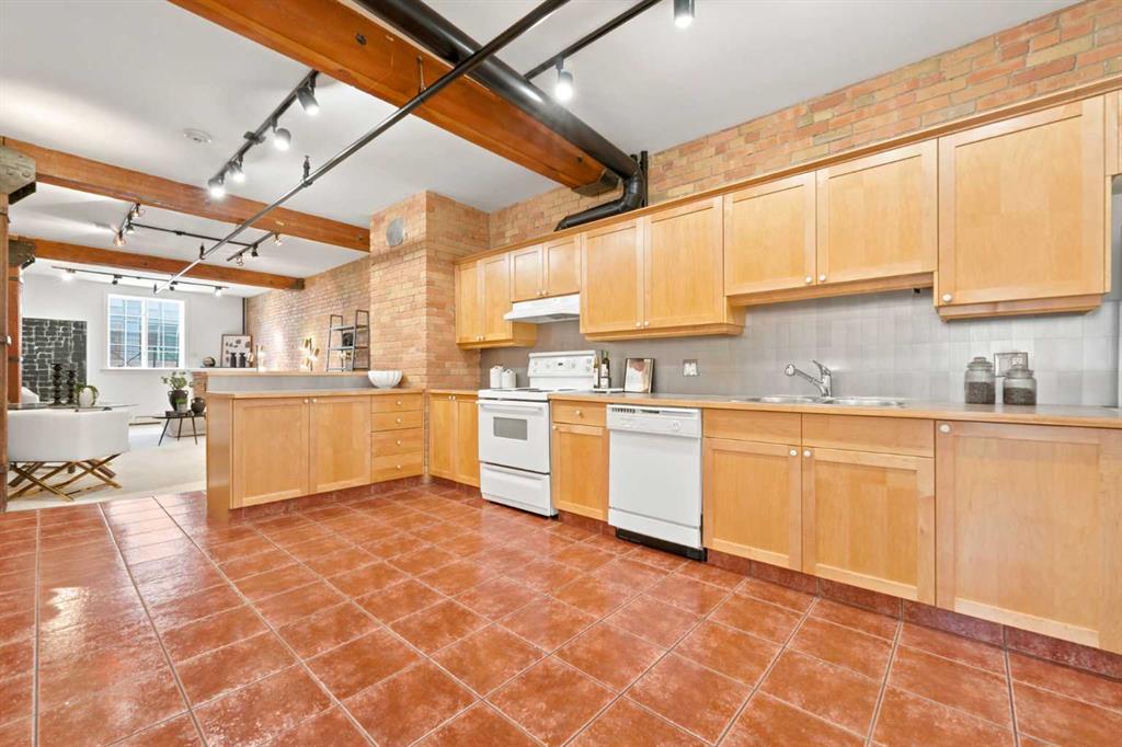 220 11 Avenue SE Unit: 317