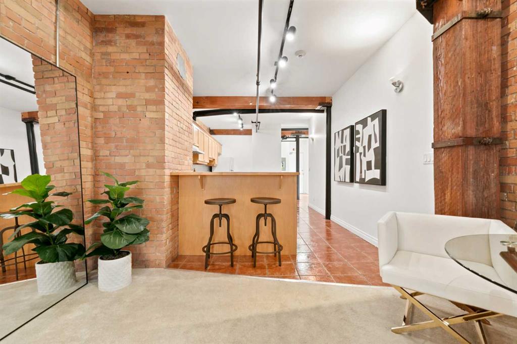 220 11 Avenue SE Unit: 317