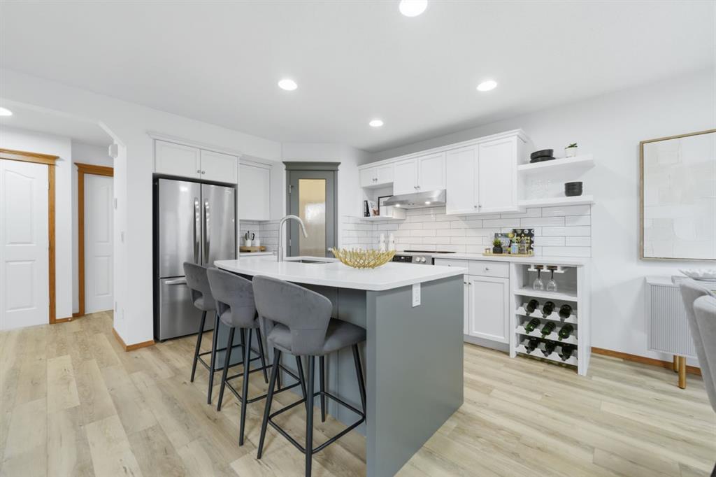 2020 Bridlemeadows Manor SW