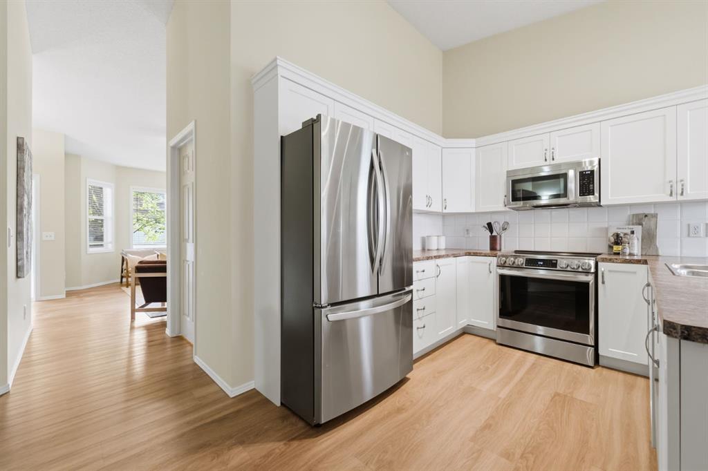 42 Prestwick Pond Terrace SE
