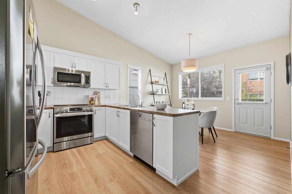 42 Prestwick Pond Terrace SE