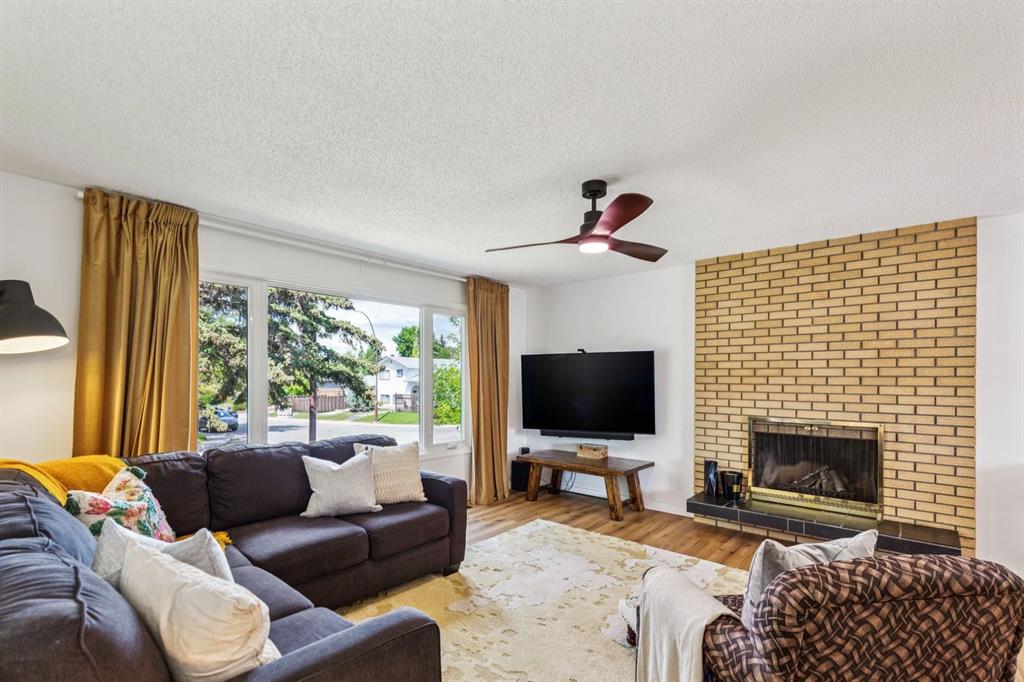 532 Queensland Circle SE