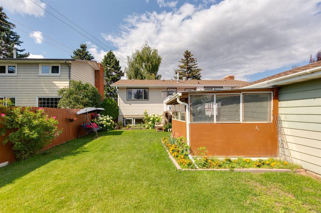 532 Queensland Circle SE