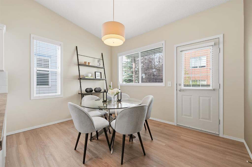 42 Prestwick Pond Terrace SE
