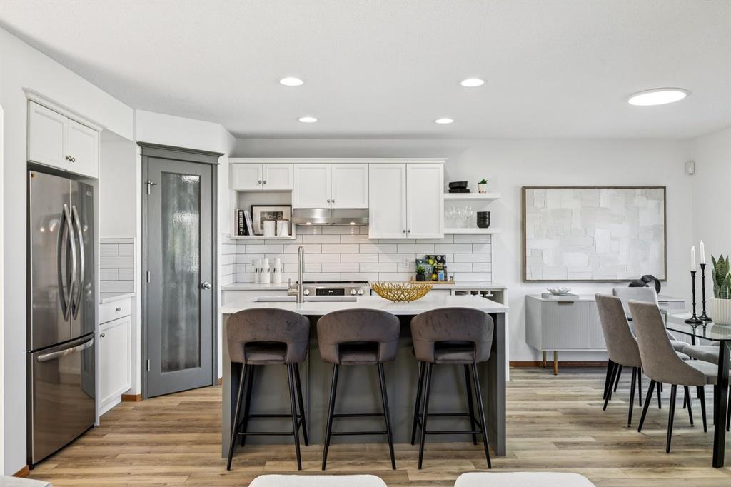 2020 Bridlemeadows Manor SW