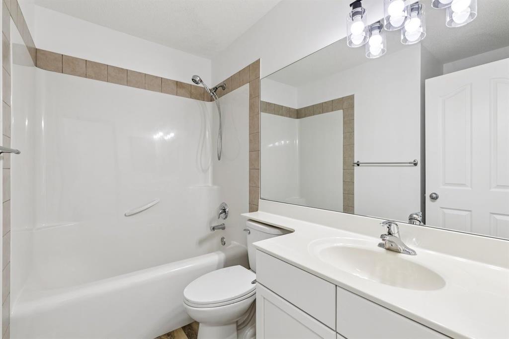 2020 Bridlemeadows Manor SW