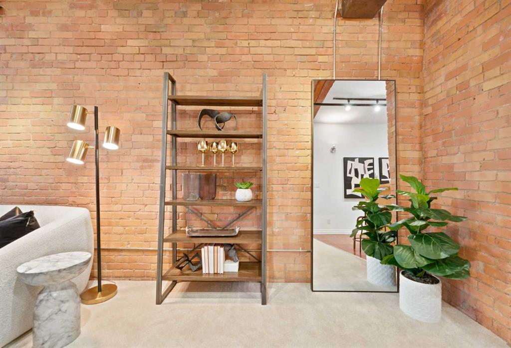 220 11 Avenue SE Unit: 317
