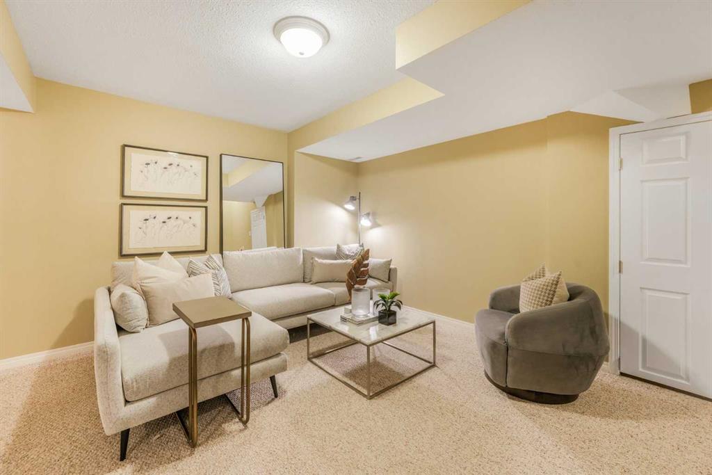 35 Chaparral Ridge Terrace SE