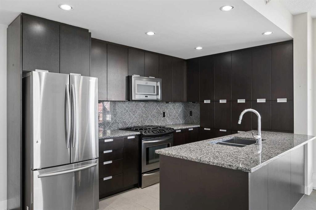 99 Spruce Place SW Unit: 706