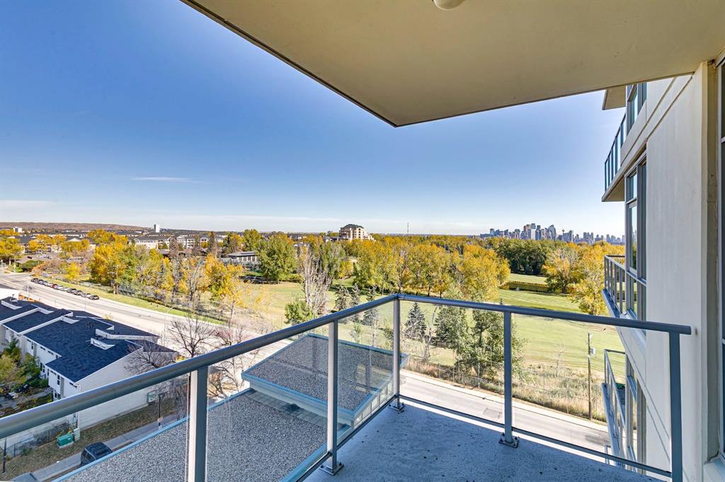 99 Spruce Place SW Unit: 706