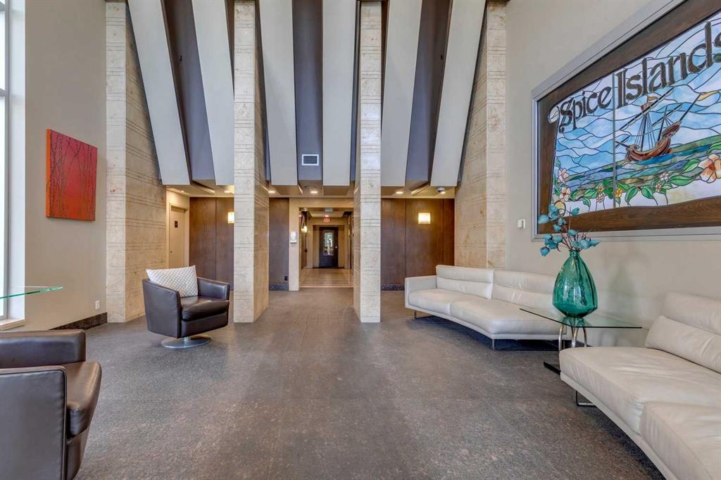 99 Spruce Place SW Unit: 706
