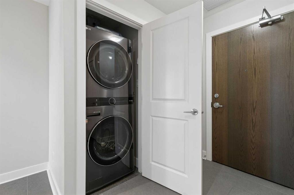 99 Spruce Place SW Unit: 706