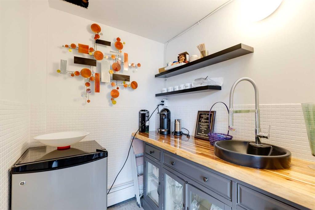 629 Royal Avenue SW Unit: 303