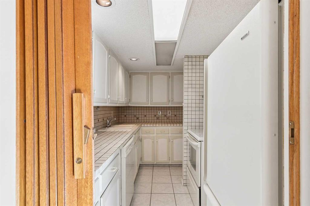 629 Royal Avenue SW Unit: 303