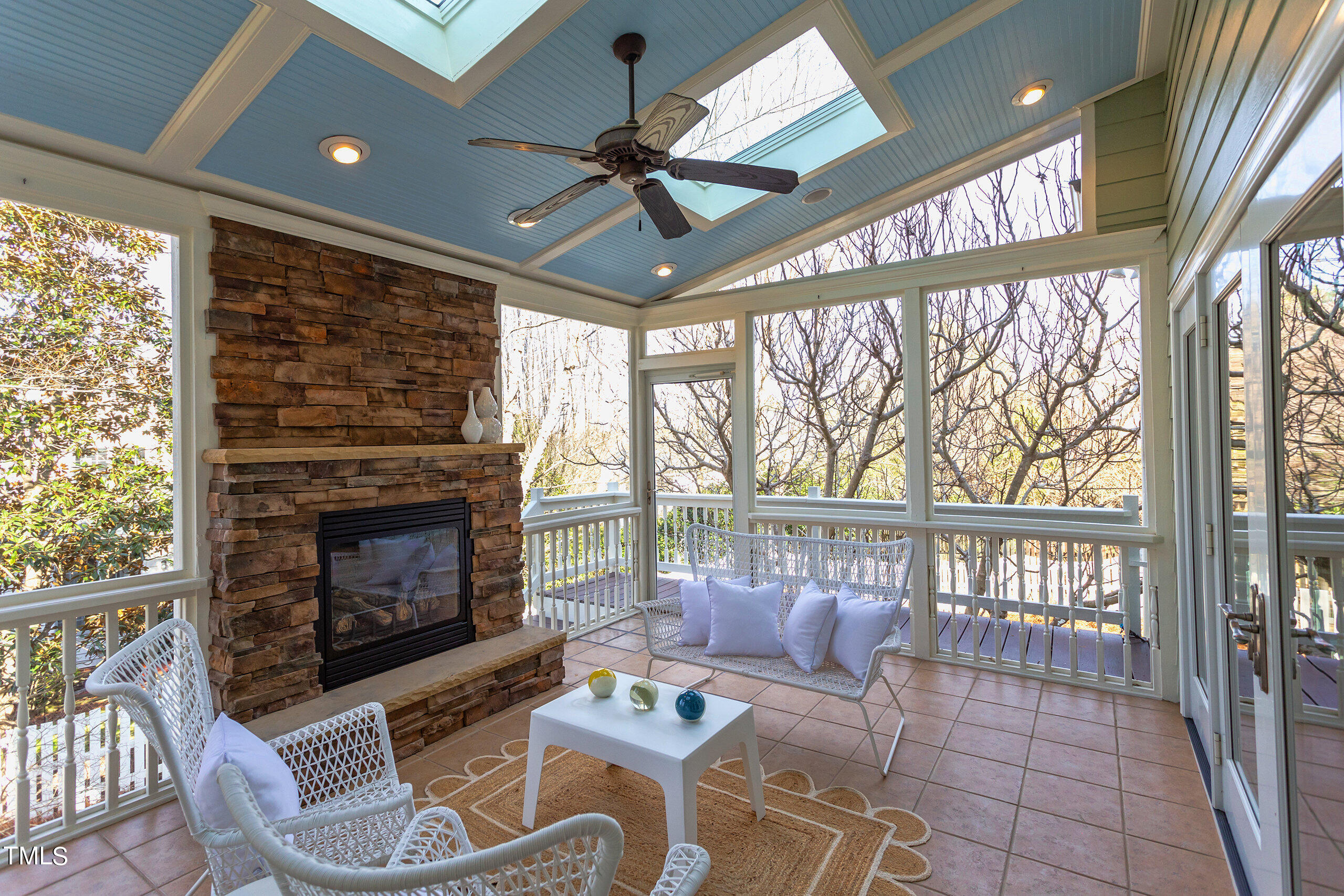 108 Highgrove Dr