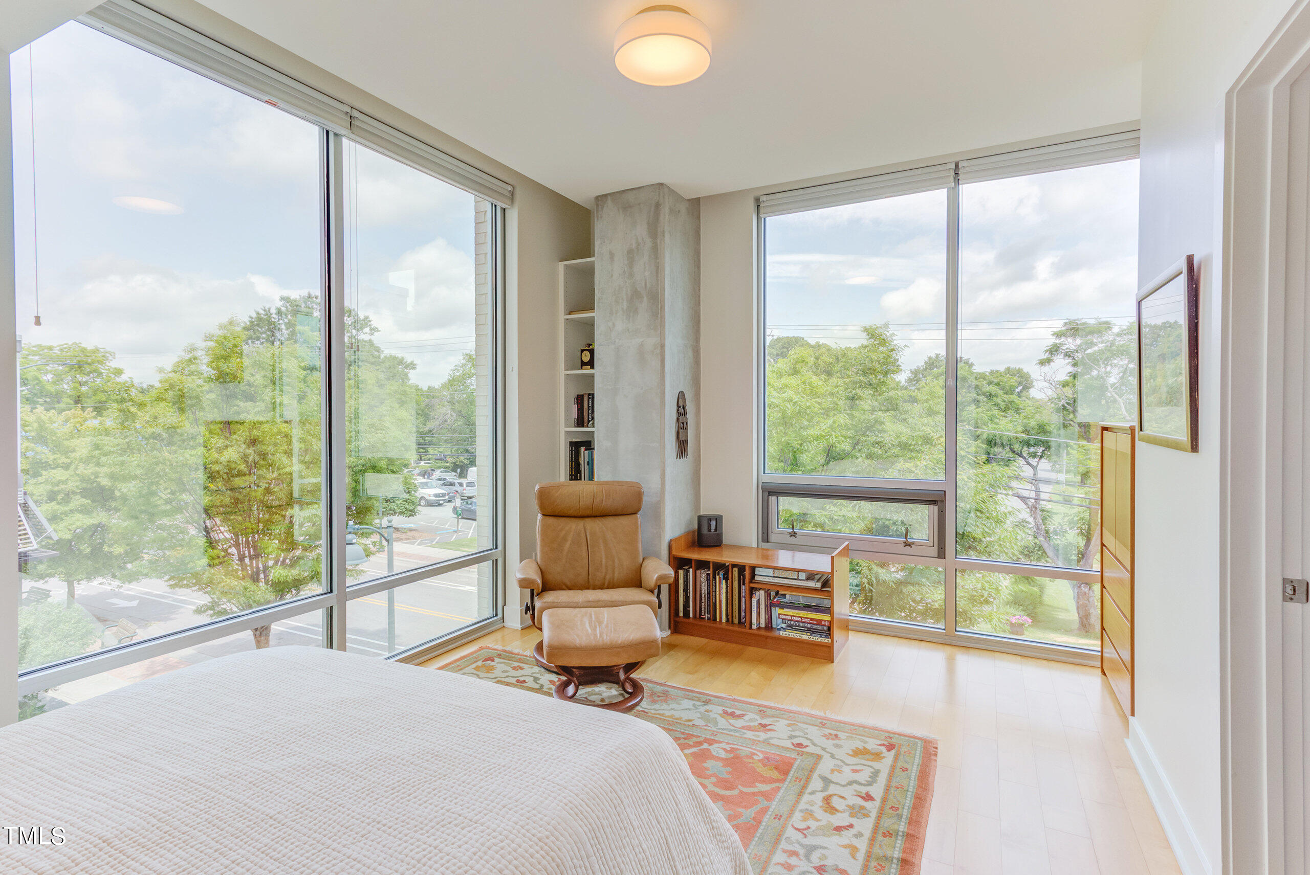 601 W Rosemary Street # 212