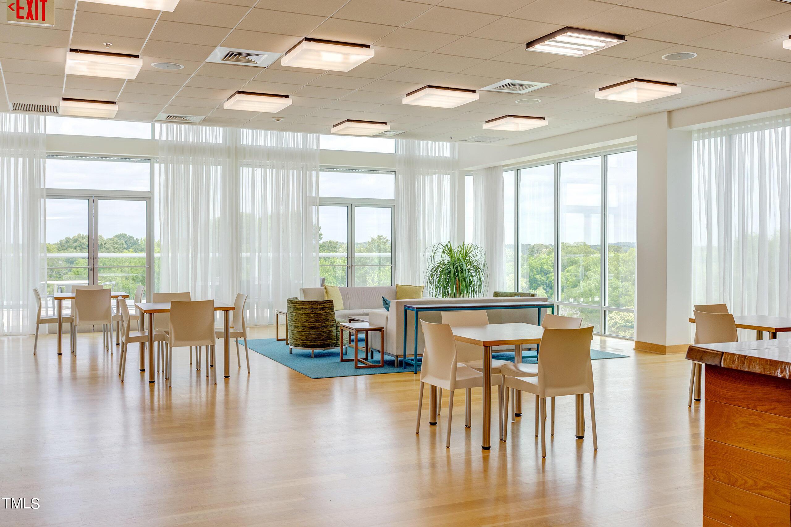 601 W Rosemary Street # 212