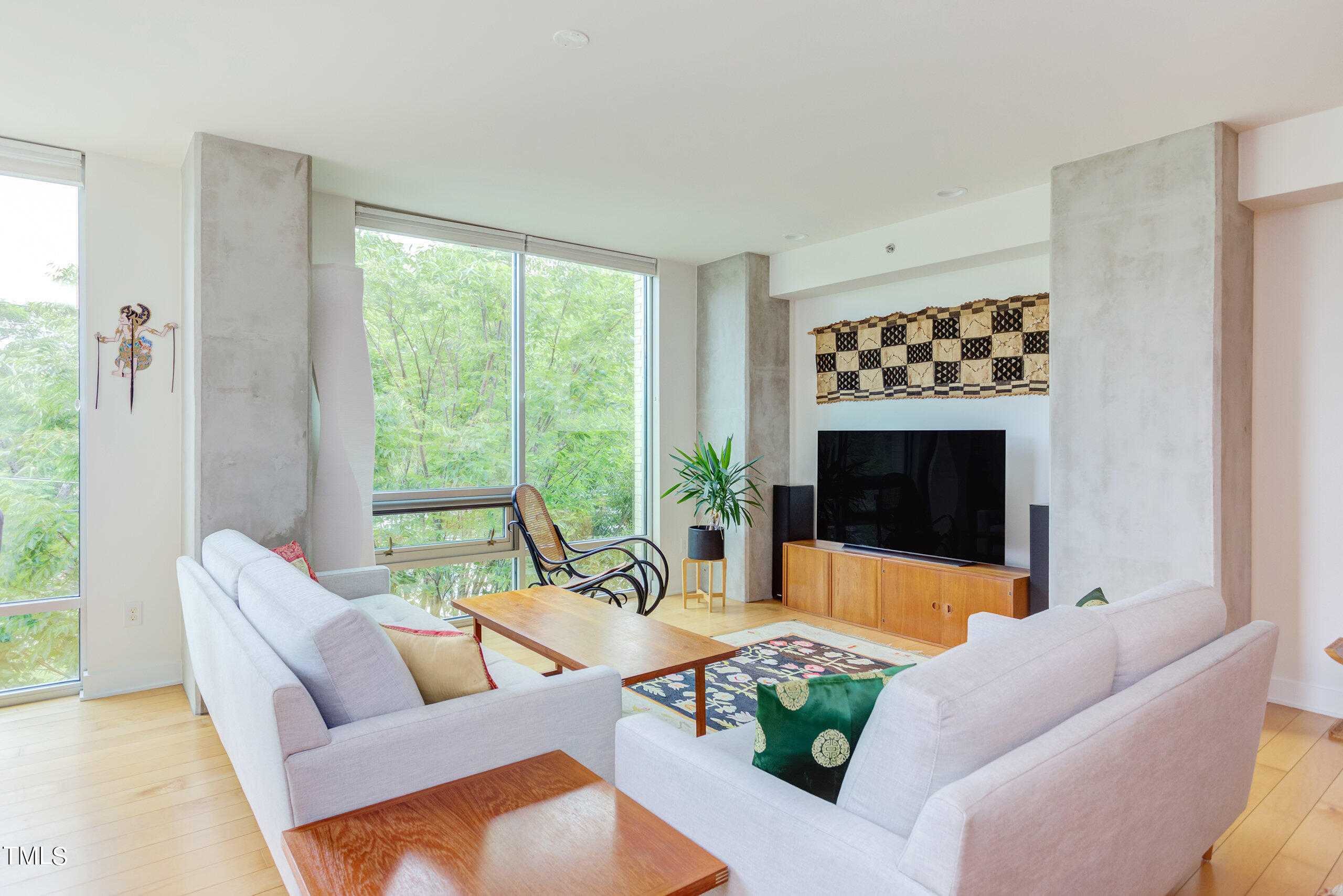 601 W Rosemary Street # 212