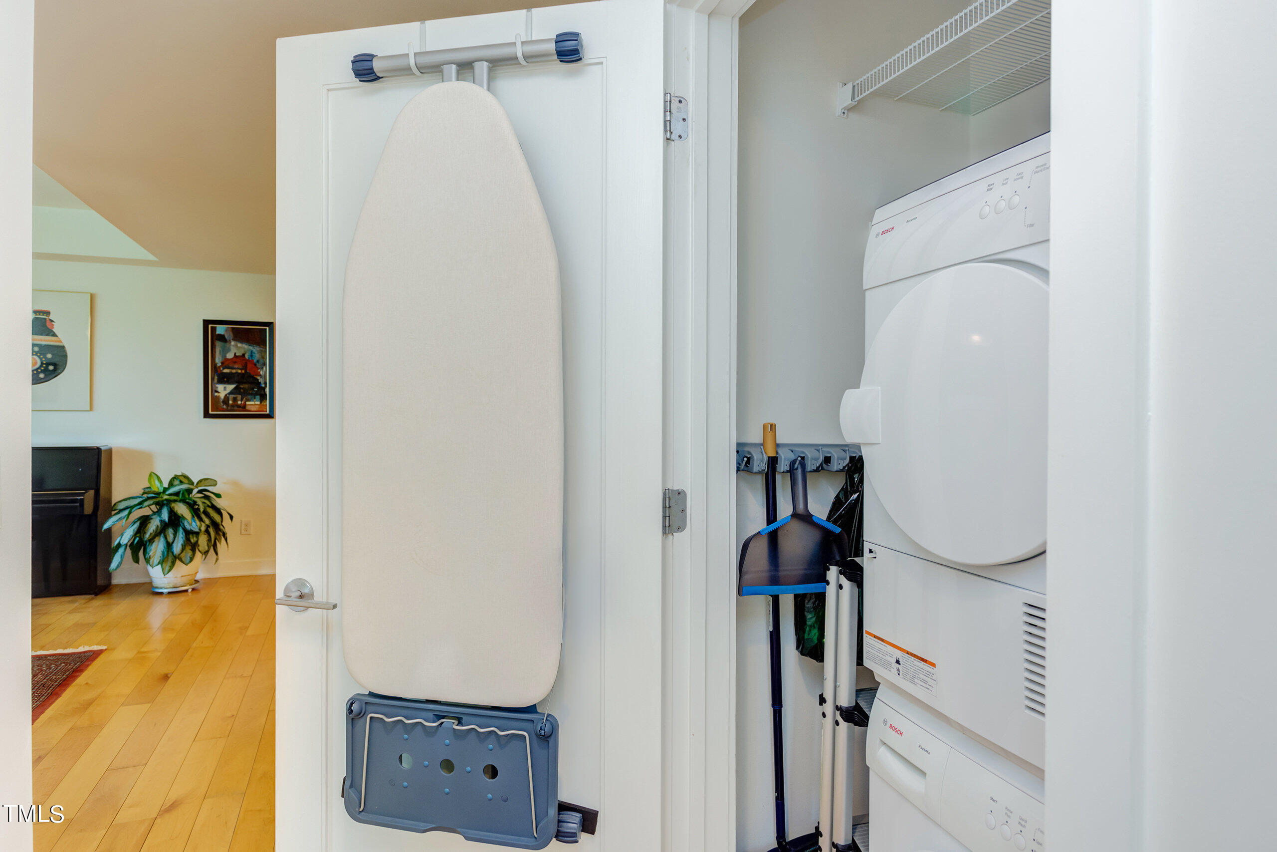 601 W Rosemary Street # 212