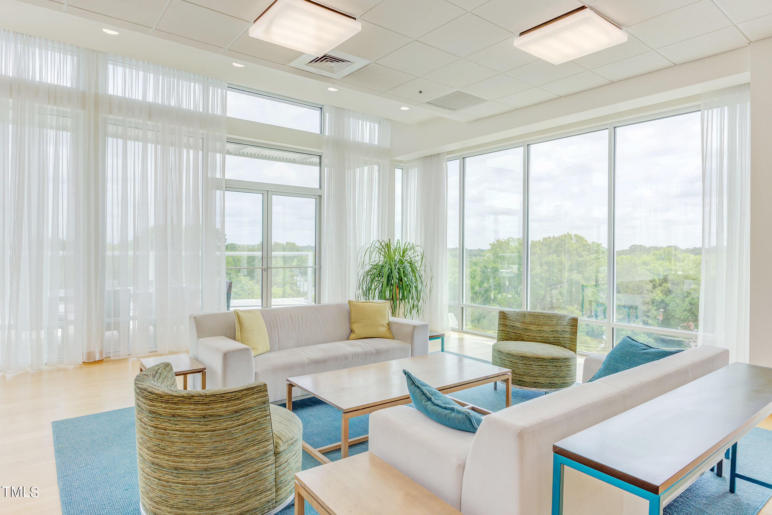 601 W Rosemary Street # 212