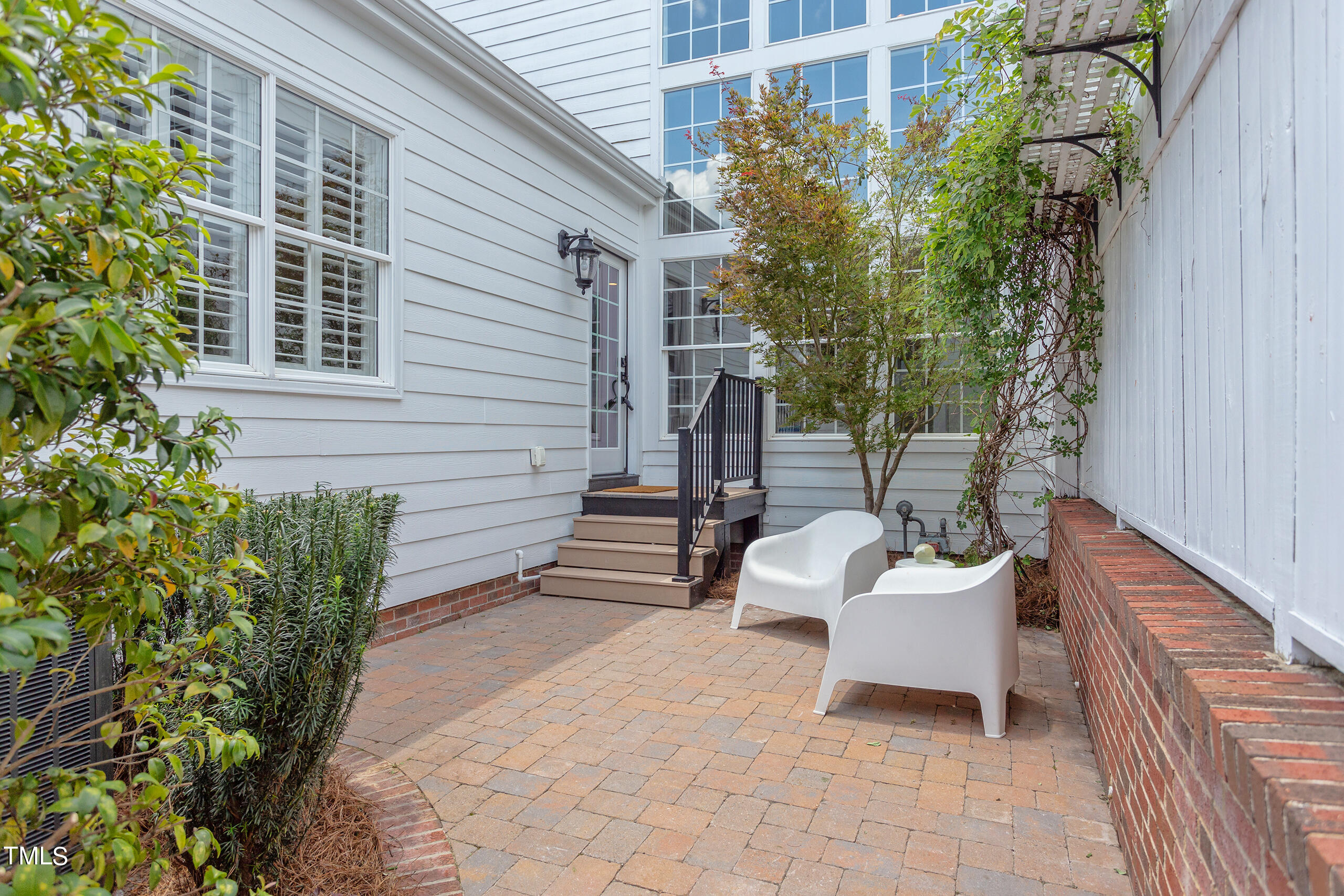 104 Nolen Lane