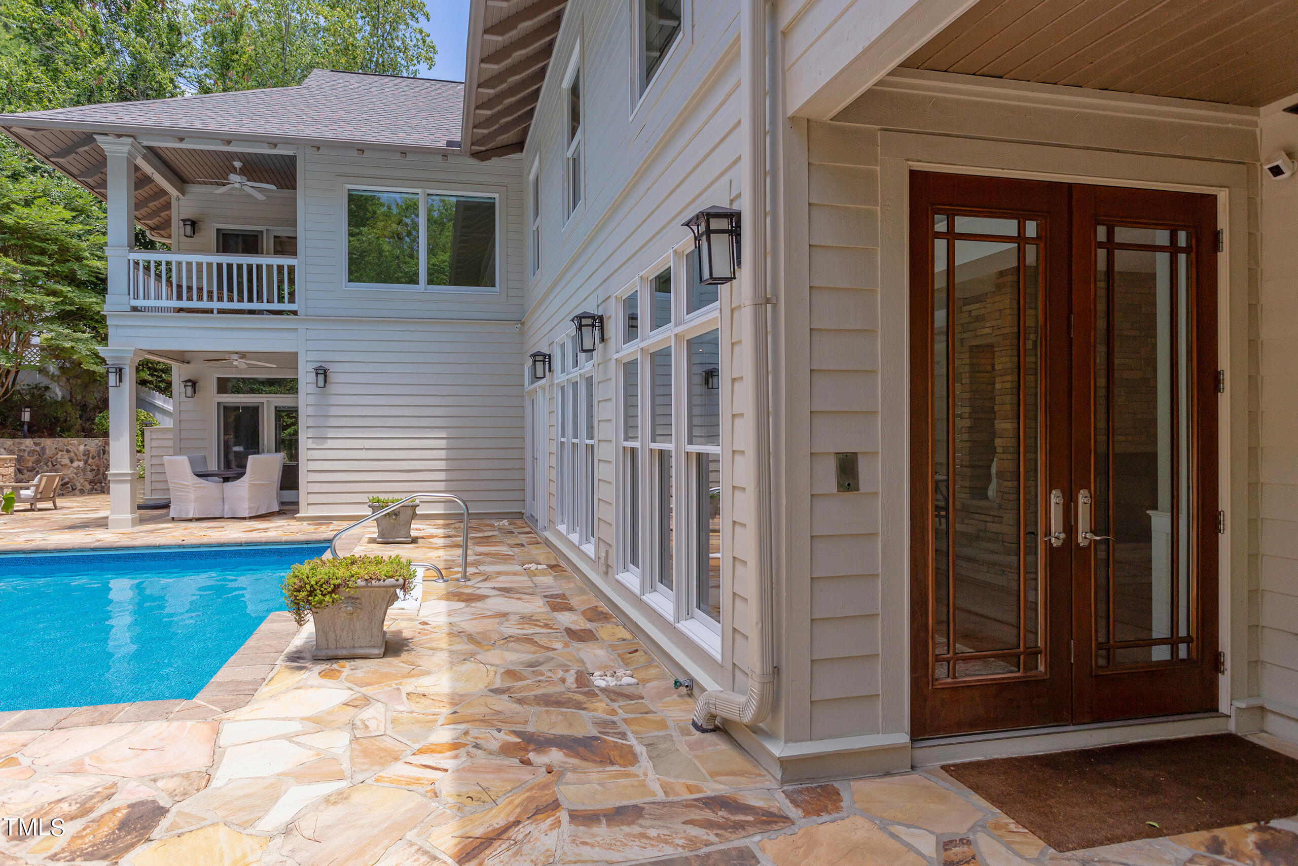 100 Arlen Park Drive