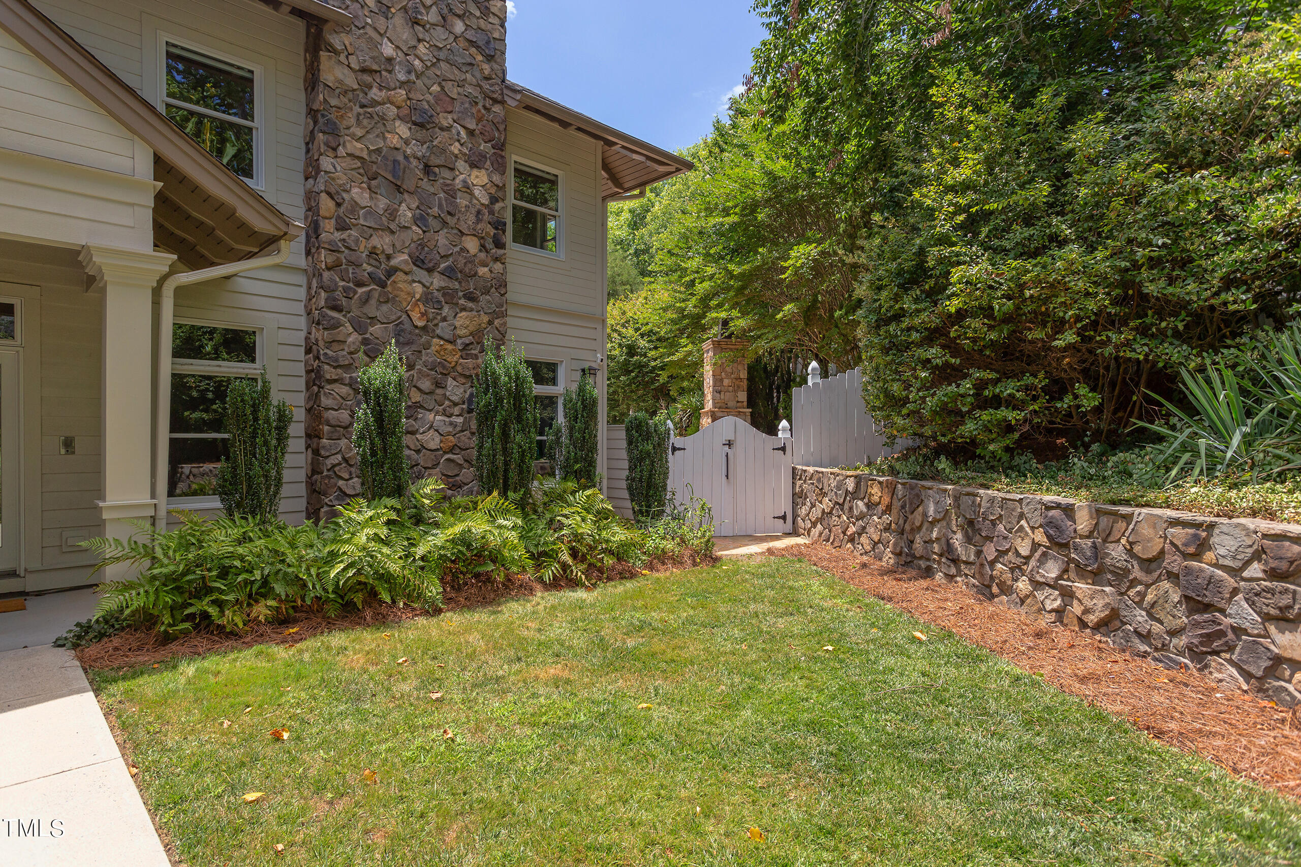 100 Arlen Park Drive