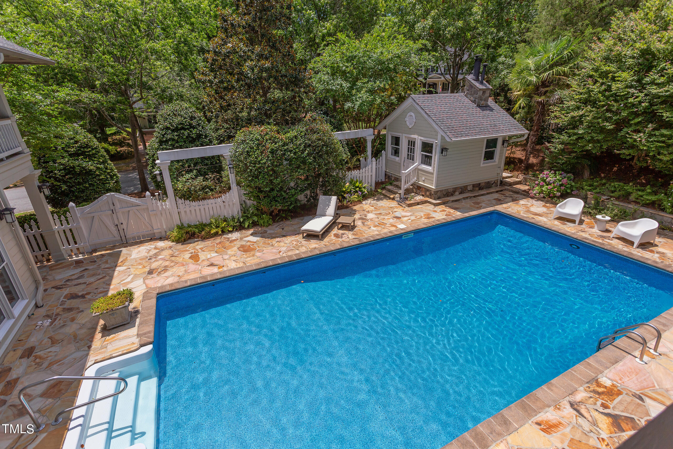 100 Arlen Park Drive